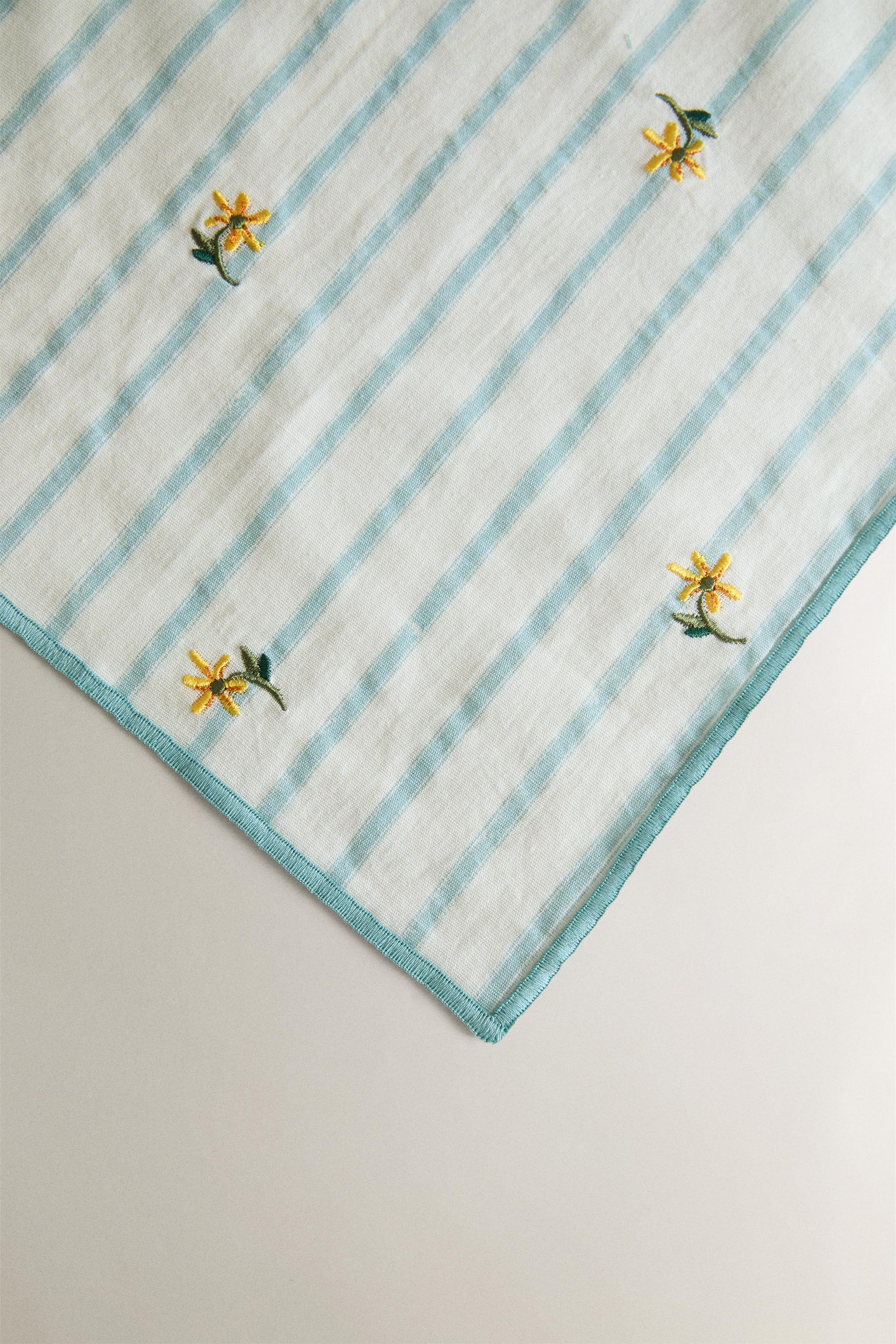 NAPPE RAYURES BRODERIE FLORALE